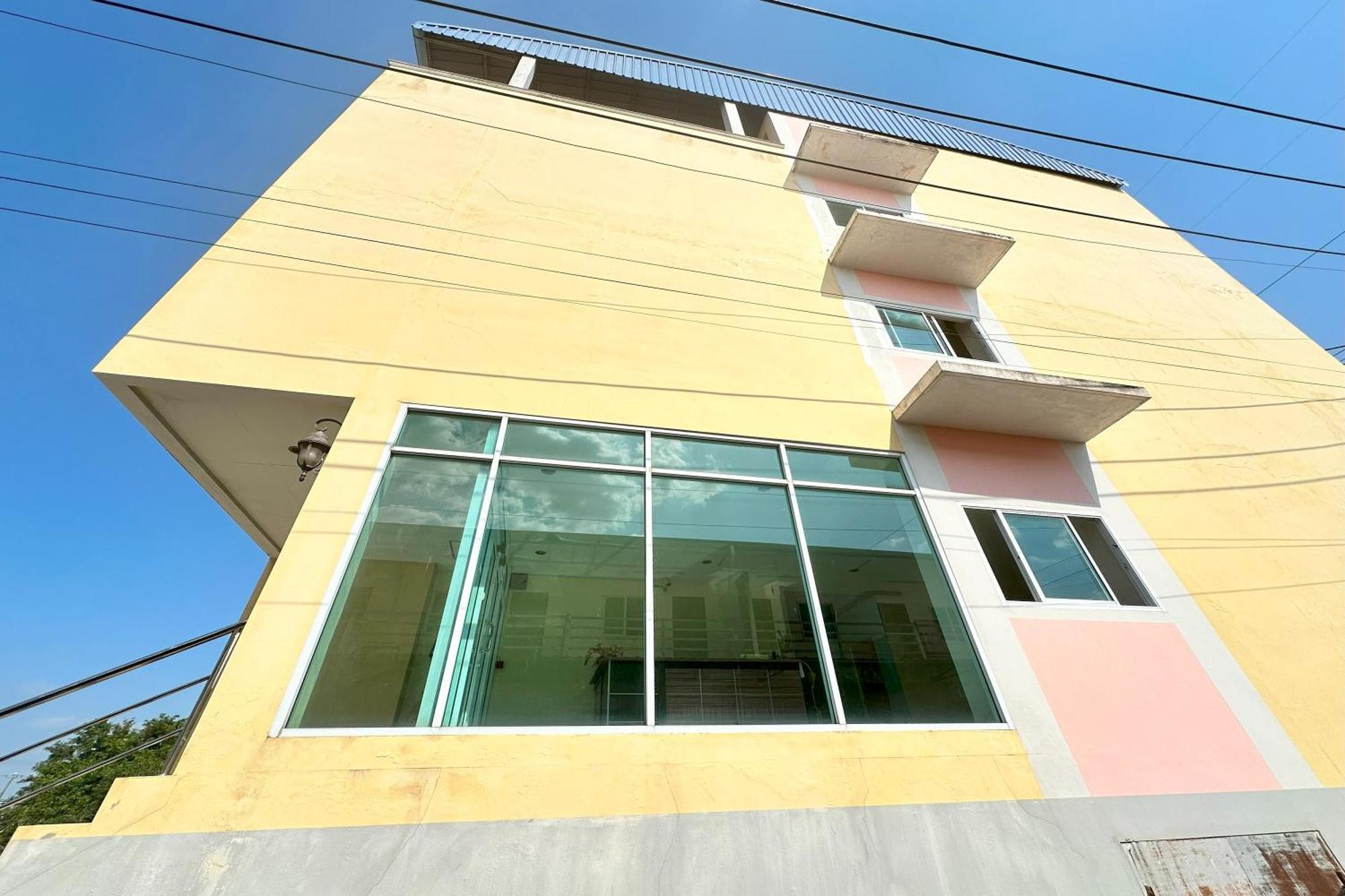 Tara Apartment Surat Thani Exterior foto