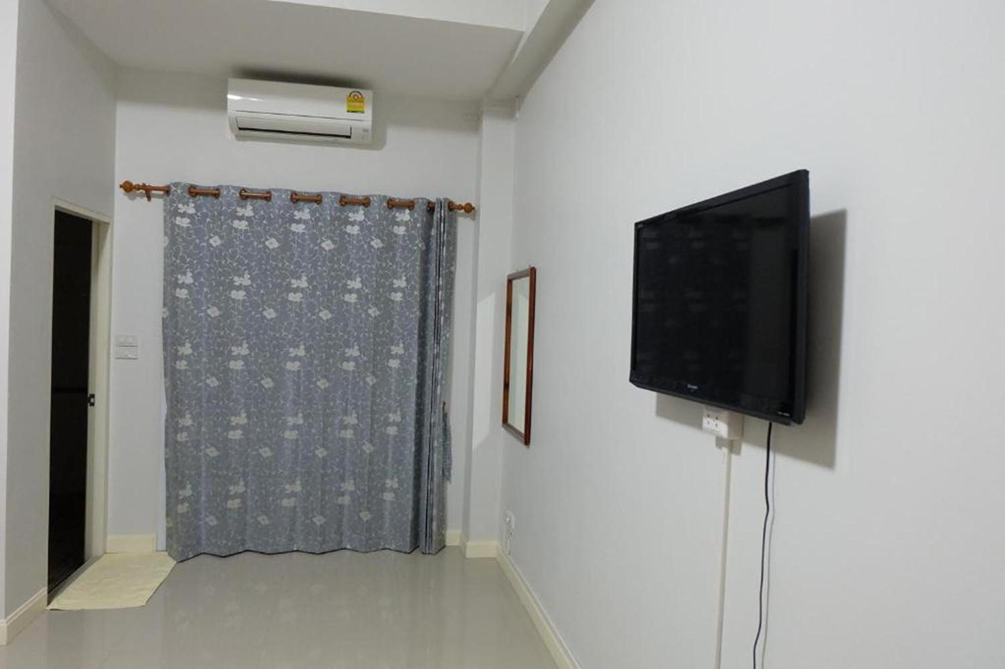 Tara Apartment Surat Thani Exterior foto